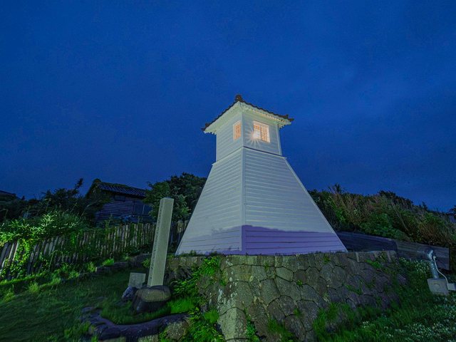 木造灯台ライトアップ